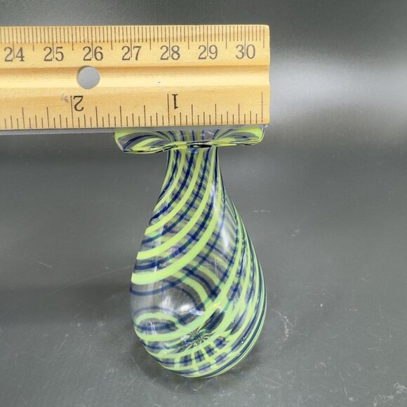 Vintage 1930s Bimini Glass Miniature Vase Vessel Thin Blown Glass Delicate Swirl - Picture 3 of 13